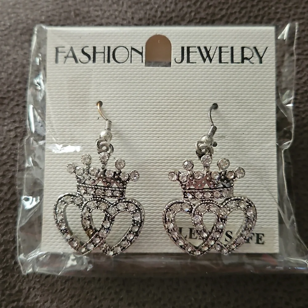 Fashion Jewelry Double Heart Crown Dangle Earrings